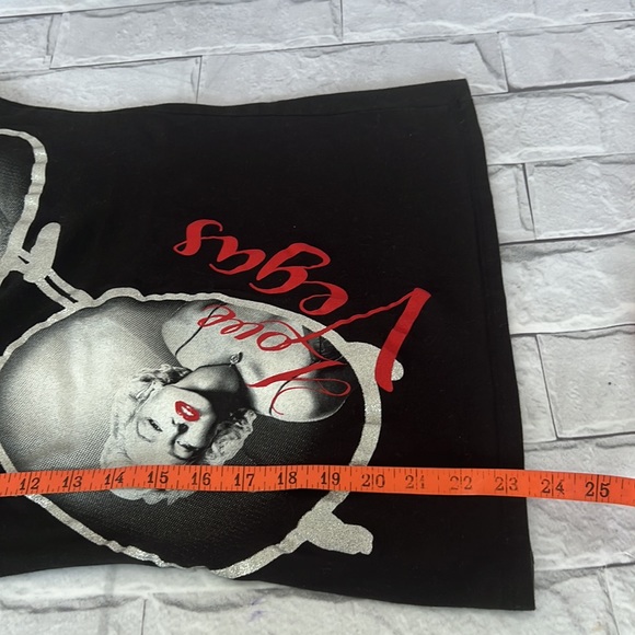 Marilyn Monroe VEGAS short sleeve shirt size XL runs small - Picture 8 of 8